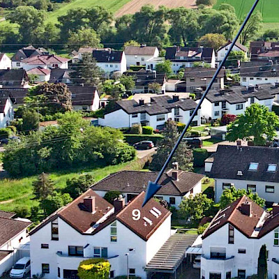 OBERURSEL/TS. : Große und top-gepflegte DHH in ruhiger Lage Nähe S-Bahn!